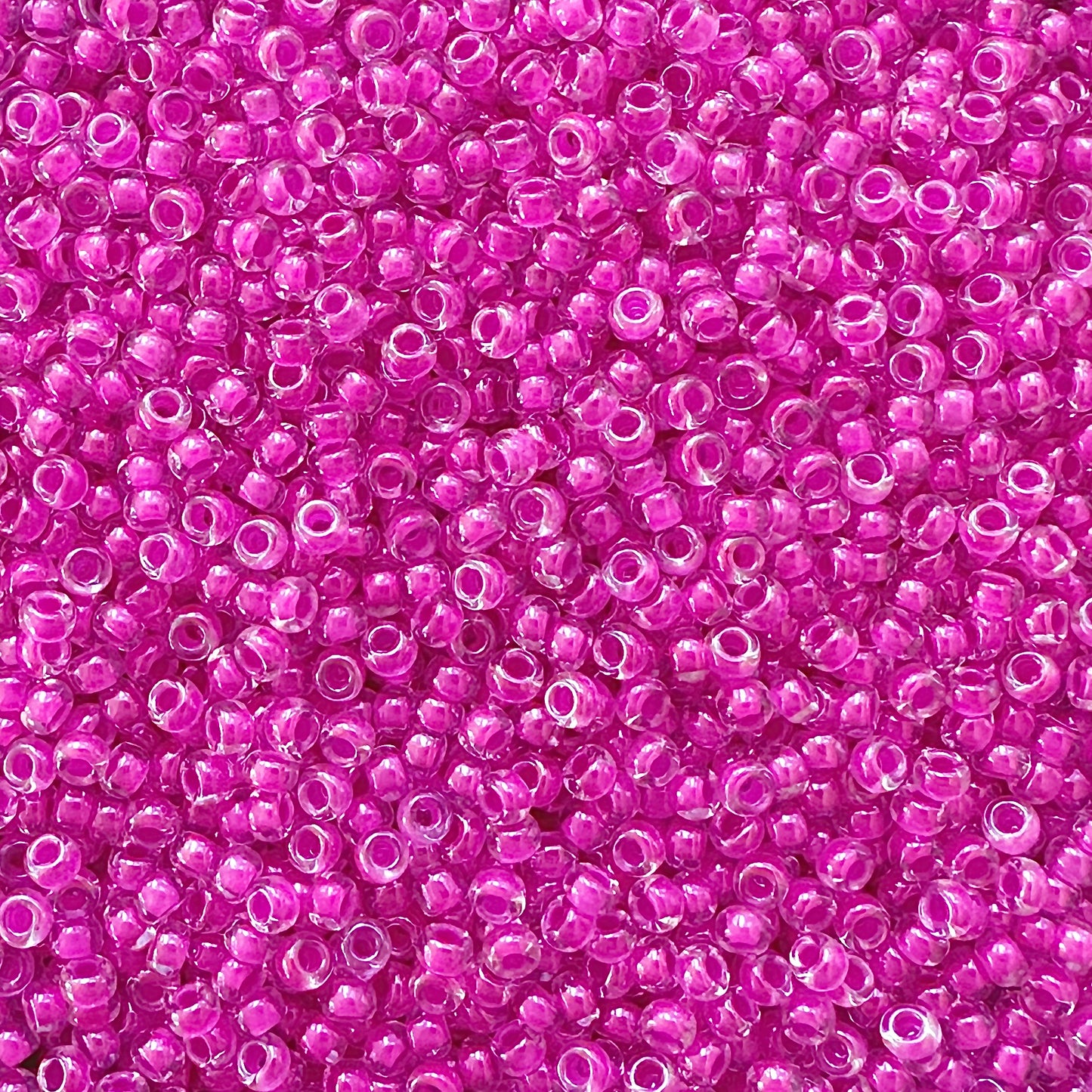 Miyuki 11-4302 Luminous Magenta