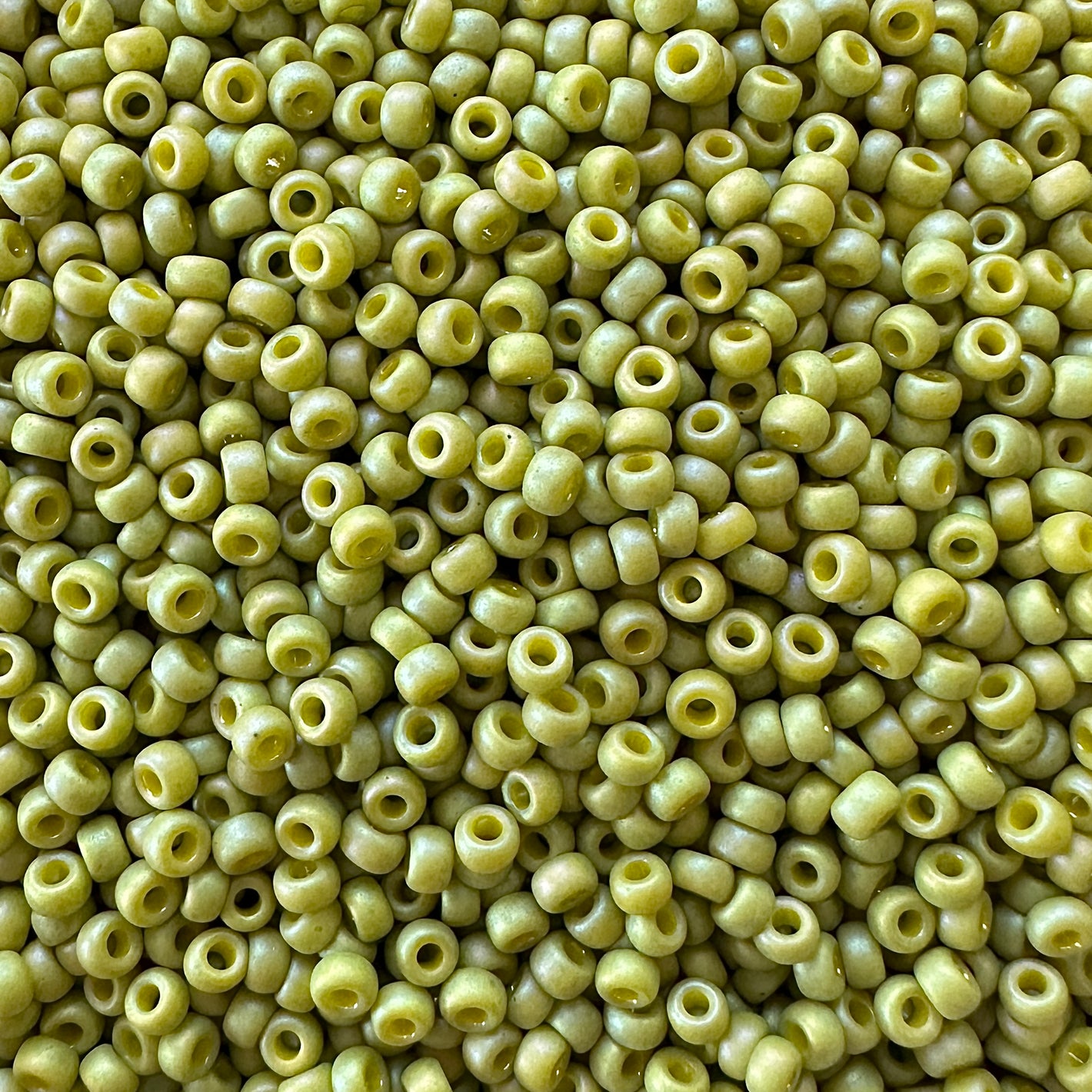11/0 Miyuki 4697 Seed Beads