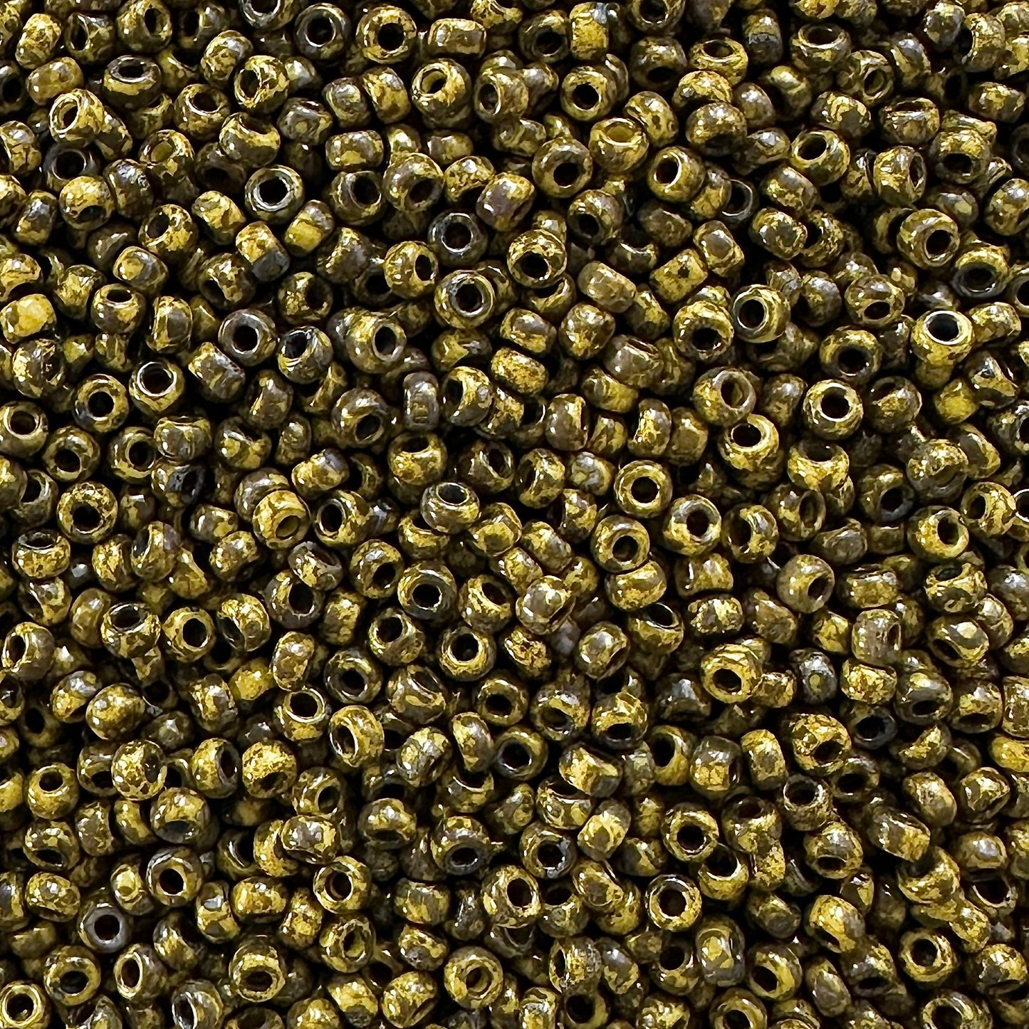 Miyuki 11 - 4519 Dark Yellow Picasso - The Bead Mix
