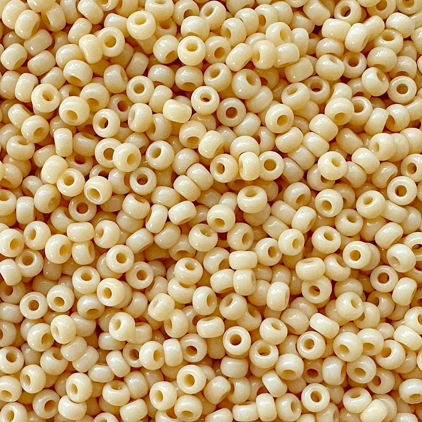 Miyuki 11 - 493 Opaque Pear - The Bead Mix