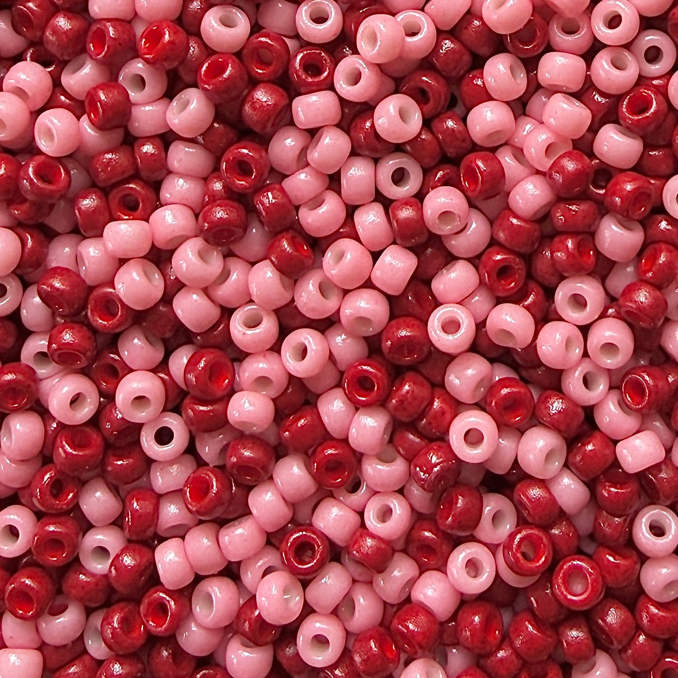 XOXO 8/0 Miyuki Seed Bead Mix | The Bead Mix