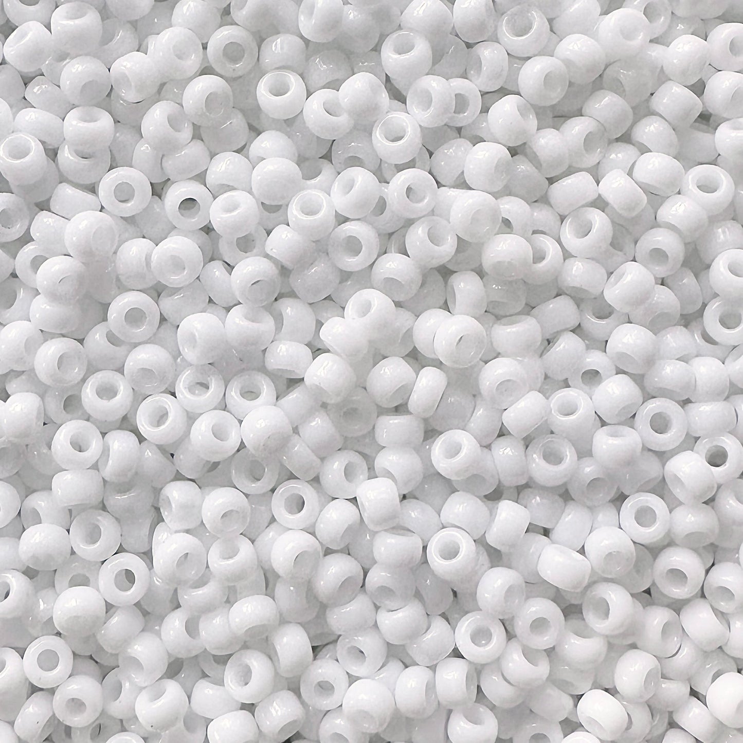 11-402: Opaque White Miyuki 11/0 Seed Beads - The Bead Mix