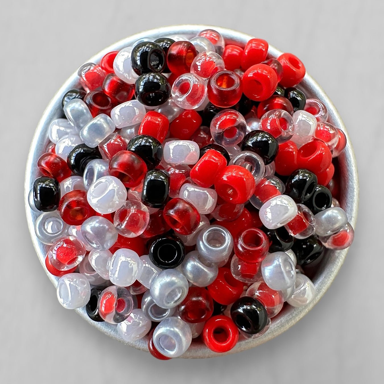 Queen of Hearts 11/0 Miyuki Seed Bead Mix - The Bead Mix