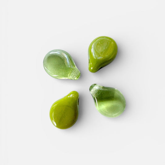 5 x 7mm Czech Glass Leaf Beads (Pips) - The Bead Mix