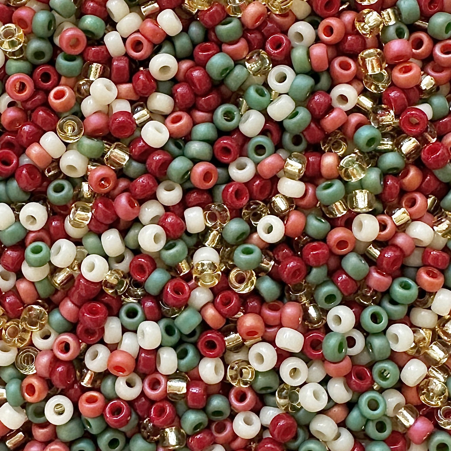 Country Christmas 11/0 Miyuki Seed Bead Mix - The Bead Mix