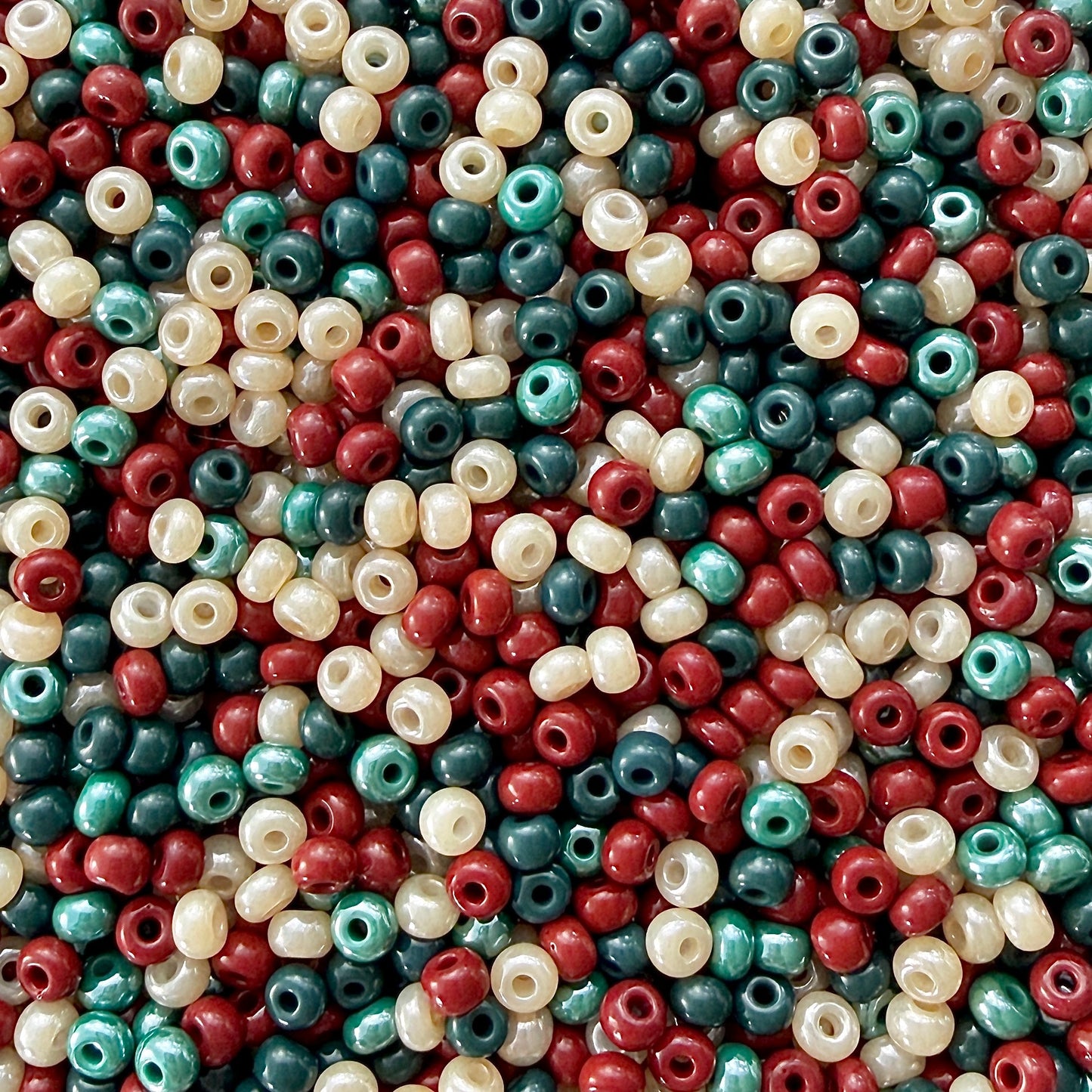 Cozy Christmas 6/0 Czech Seed Bead Mix - The Bead Mix