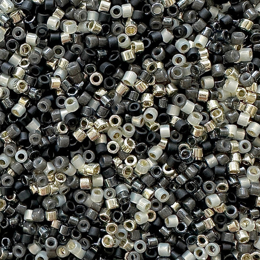 Hollywood 11/0 Miyuki Delica Bead Mix - The Bead Mix