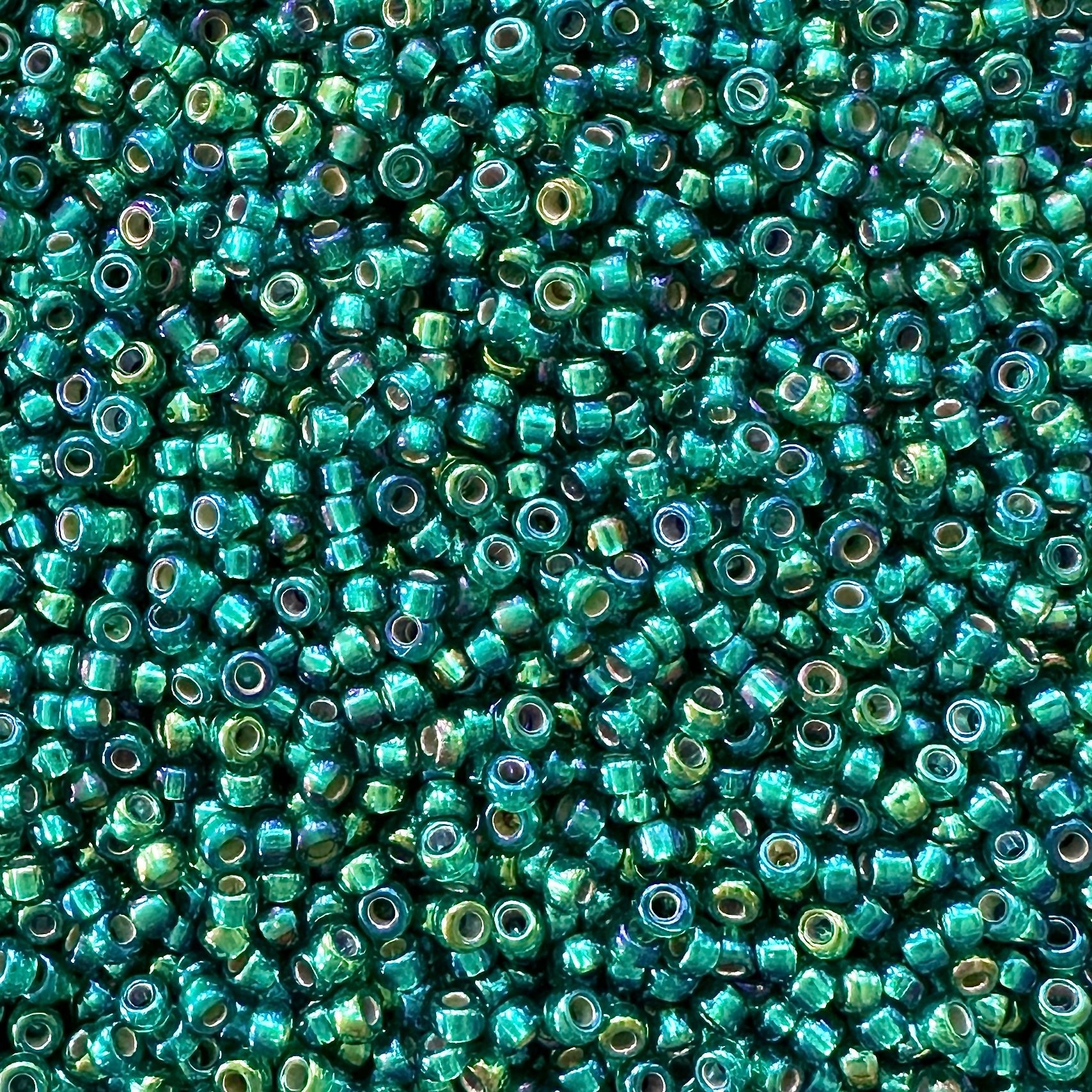Miyuki 11 - 1017 Silver Lined Emerald AB - The Bead Mix