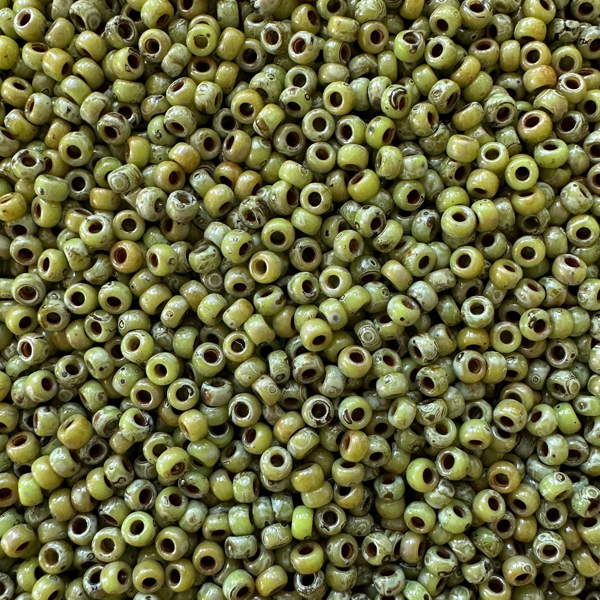 Miyuki 11 - 4515 Chartreuse Picasso - The Bead Mix