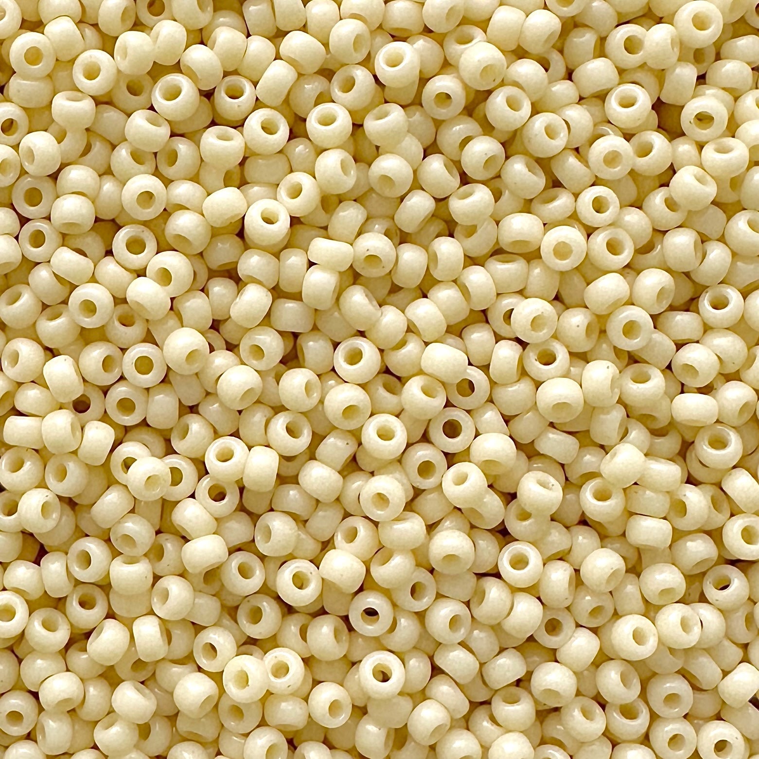 Miyuki 11 - 492 Opaque Dark Cream - The Bead Mix