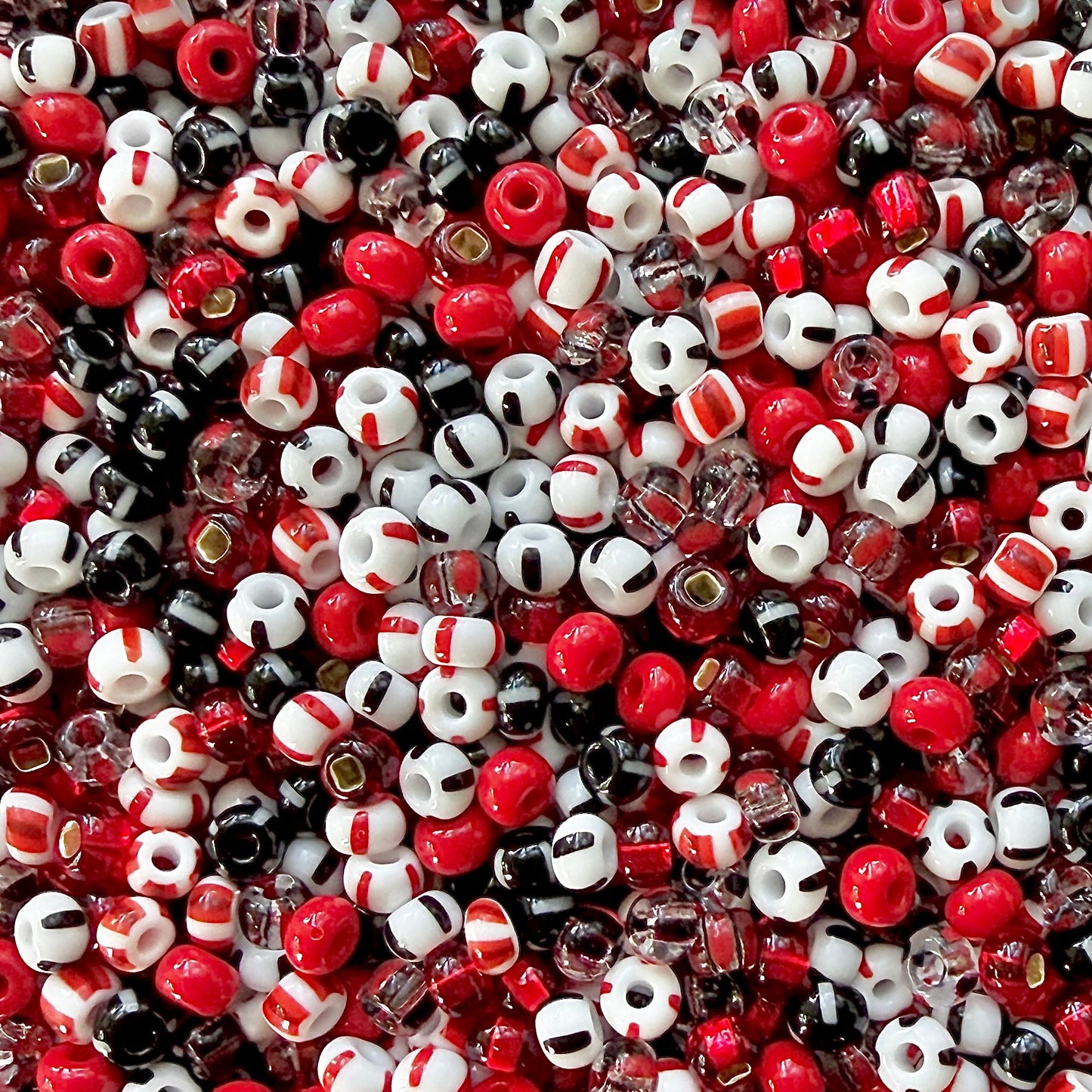 Queen of Hearts 6/0 Czech Seed Bead Mix - The Bead Mix