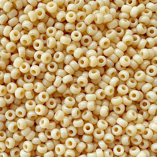 11-493: Opaque Pear Miyuki 11/0 Seed Beads - The Bead Mix