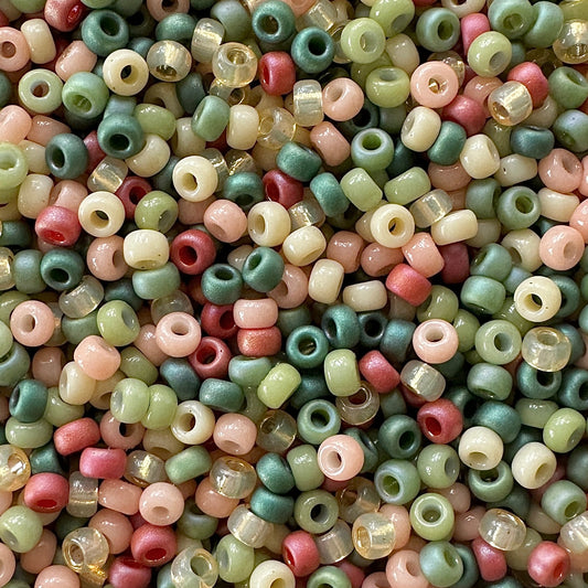 Modern Christmas 11/0 Miyuki Seed Bead Mix - The Bead Mix