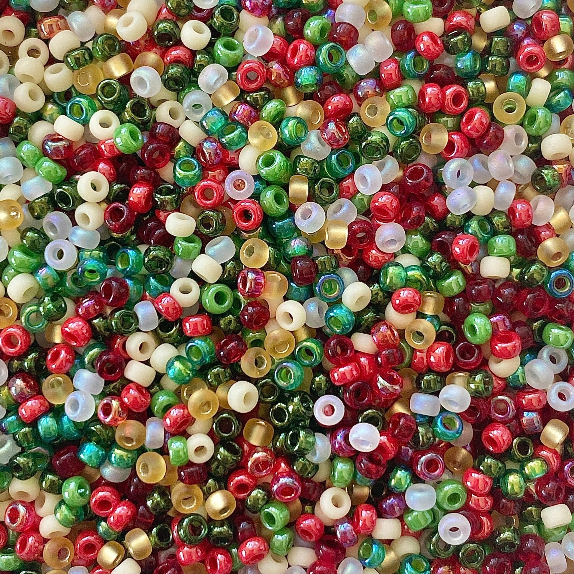 Vintage Christmas 11/0 Miyuki Seed Bead Mix - The Bead Mix